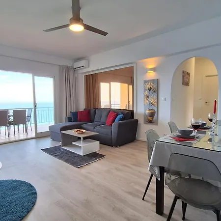 Front Sea View 10th In Appartement