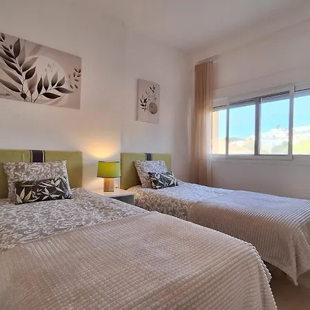 Front Sea View 10th In Апартаменти Фуенхірола